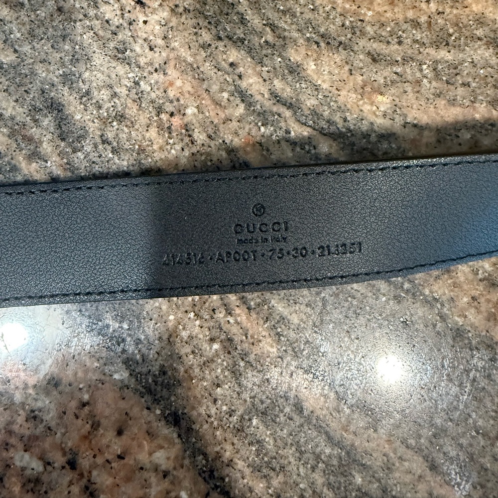 Gucci Black Leather GG Marmont Wide Belt with Gold Double G Buckle - Picture 4 of 4